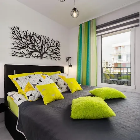 Color Apartament Kolorowy Колобжег